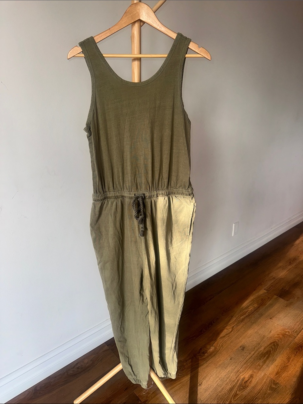 Universal Thread Olive Green Sleeveless Drawstring Maxi Dress